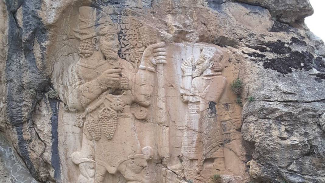 Meğer Konya Hititlerin de buğday ambarıymış! Bolluk dualarını Konya'da taşa kazımışlar 1